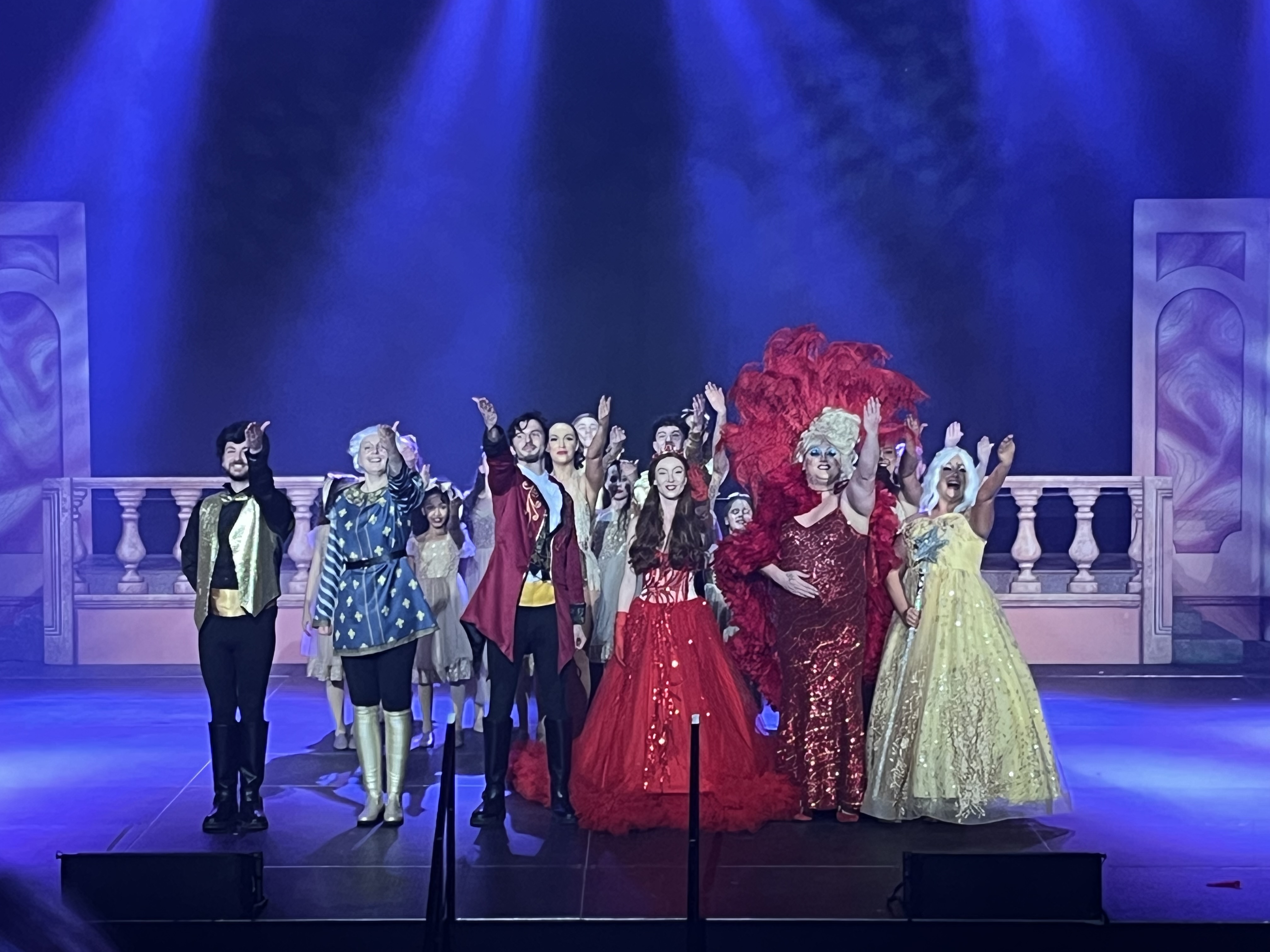 S3Ep27 It’s Panto Season (Oh Yes It Is) in Brentwood – The Brentwood Buzz